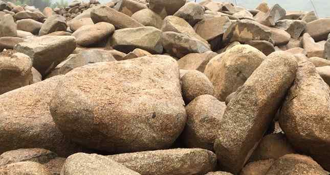 驳岸护坡工程用石大型卵石批发