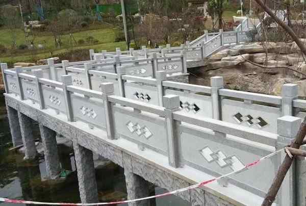 桥栏杆石拱桥制作厂家-花岗岩桥栏杆多少钱一米